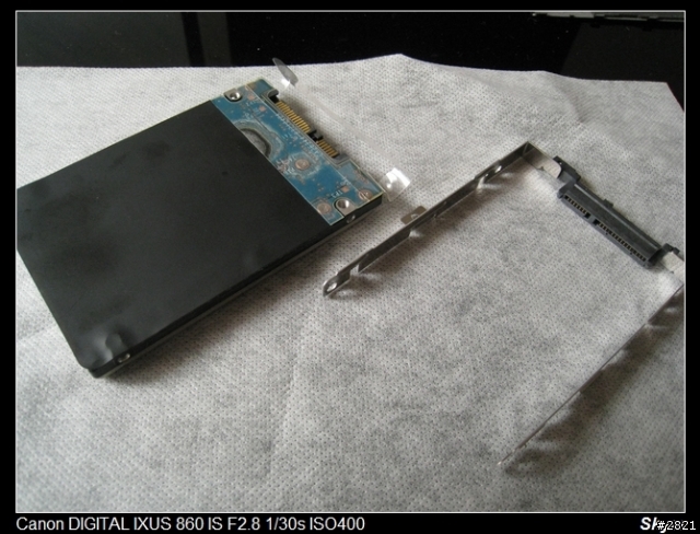 [黃袍加身]ASUS U6S 換裝 SSD 64G 飆速