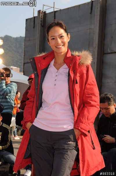[採訪]瘋台灣主持人Janet 山頂鳥冬季新品走秀寫真77發