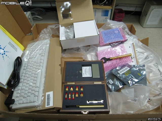 開香文(台幣幾百萬的特殊電腦)...網路分析儀