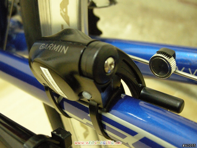 搶先開箱~Team GARMIN EDGE 705環法限量紀念版