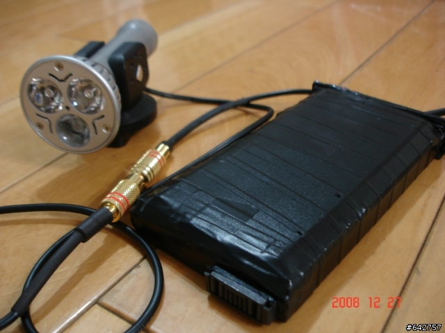 DIY  三個P4 LED高亮度自行車燈，稍後補上完整燈型