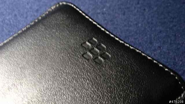 小水果的進化：BlackBerry storm開箱