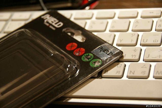 （開箱文）我的iphone新衣服 mit  SHIELD