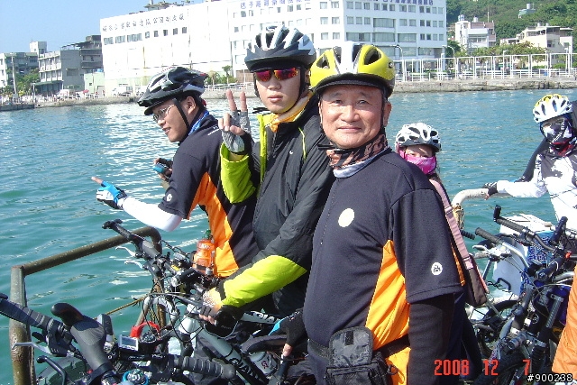 [遊記]2008-12/07(日)07:30██☞醫師公會-醫騎來(夢時代廣場)活動+加碼~旗津海鮮之旅