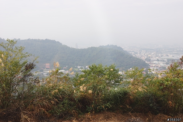 蜈蚣崙山