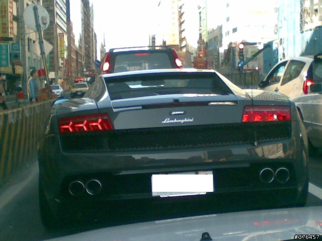 路上巧遇Lamborghini......................