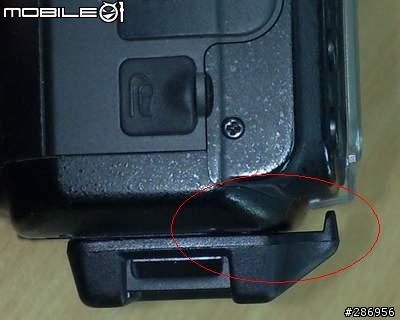 Nikon AH-4 手腕帶 與D80組合問題