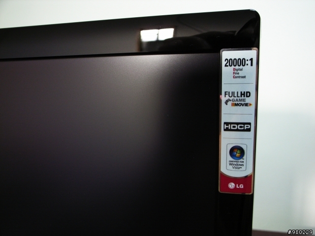 [ 開箱 ] 拜請拜請 之 LG W2261V 夢中開箱