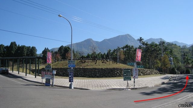南投縣 鹿谷小半天→山豬湖產業道路→大崙山→羊彎→溪頭→鹿谷小半天