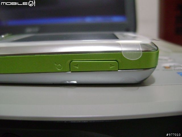 {經典白綠配} Sony ericsson k660i開箱文