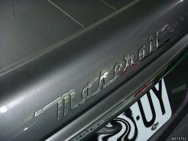 ［分享］停車場遇到09年式的Maserati Quattroporte