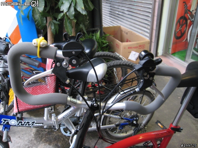 我的小紅布~ Brompton 蝴蝶把手