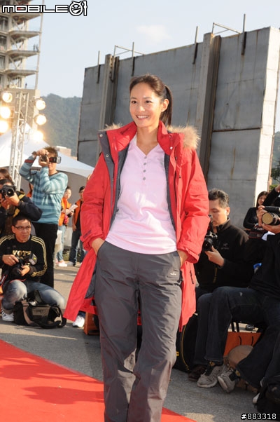 [採訪]瘋台灣主持人Janet 山頂鳥冬季新品走秀寫真77發