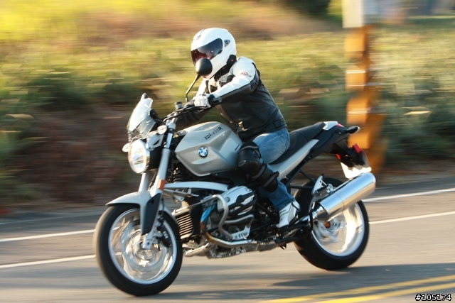 [分享] R1200R - 139 縣道追焦