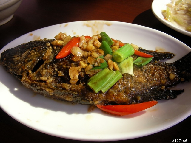 三多平價食堂(熱炒59元,炒青菜29元)
