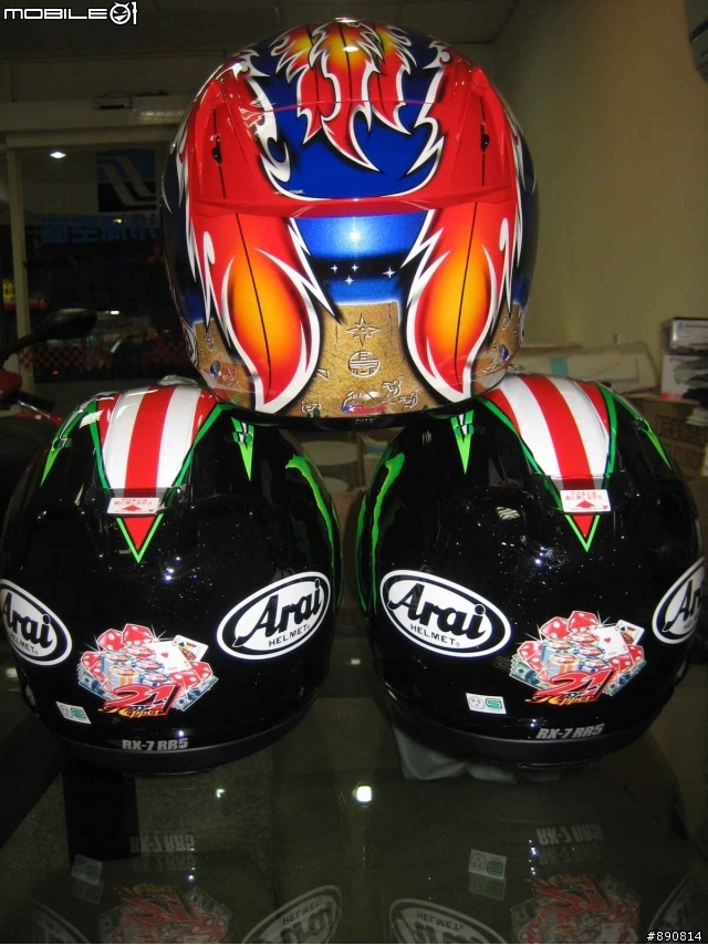 Arai RX-7 RR5 HOPKINS開箱(無法在人身部品發文.若不妥我自刪)