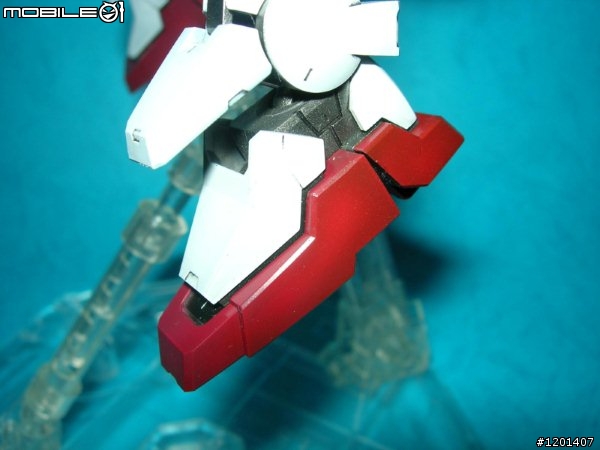 [分享]1/100能天使鋼彈雪崩式樣-迷彩塗裝(追加高亮度相片)