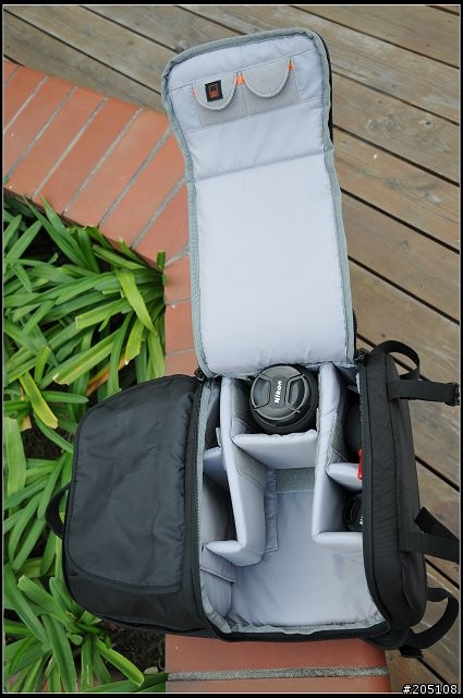 [分享]雙肩彈弓手Lowepro Fastpack 250