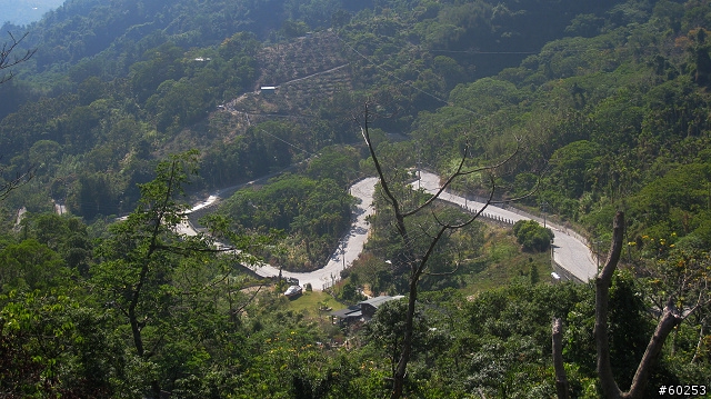 台中市 太原路→四方太子宮→北田產業道路→新社→中興嶺→連坑巷→中正露營區繞圈
