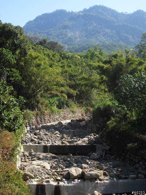 台中市 太原路→四方太子宮→北田產業道路→新社→中興嶺→連坑巷→中正露營區繞圈