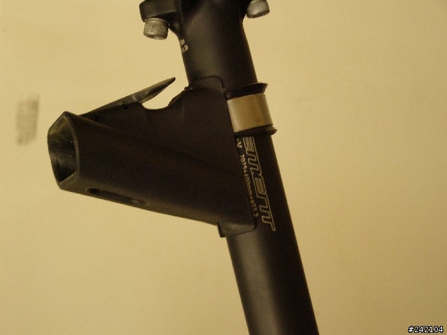 請使用TOPEAK  的蛋蛋包或巨蛋包  請注意你快扣座（更新2/6全新物品測試結果）NG