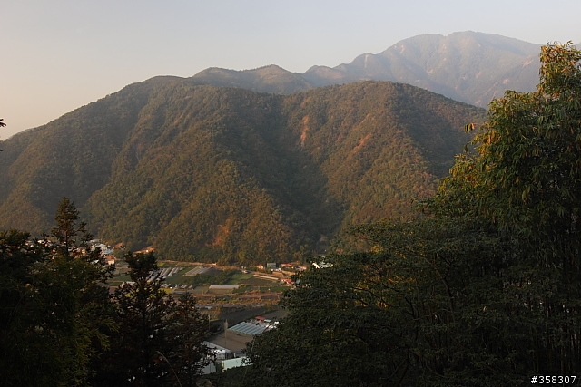 蜈蚣崙山