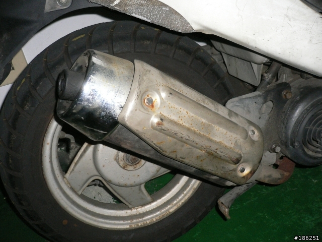 BW'S 100 原廠管的照片...(已附上照片, 請 BW's 車主幫我鑑定一下...)