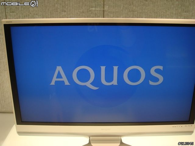 Sharp LCD TV與藍光DVD合體~~全世界第一台~發表