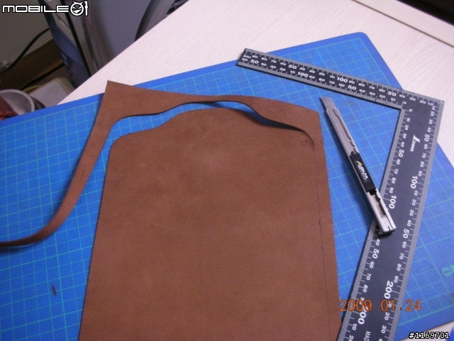 阿拔牌手工牛皮坐墊包---新增製作過程...針針皆辛苦
