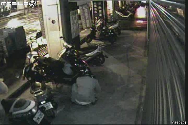 鎖上大鎖真的有用? 台北市羅斯福路六段治安真的很好? 防盜螺絲沒用?  報案沒用? 警察局對面偷兒無法無天!