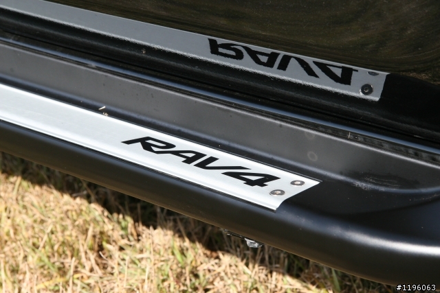 RAV4  4WD開箱