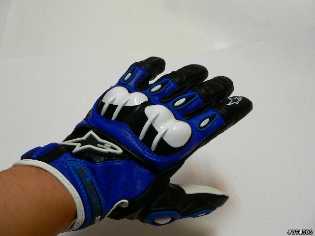 [分享]  A星星 OCTANE S-MOTO GLOVE