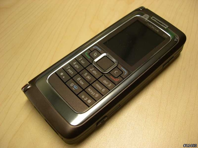 [2009-2-4 更新:倉頡輸入][開箱分享] 商務手機的王者 Nokia E90-1 Communicator