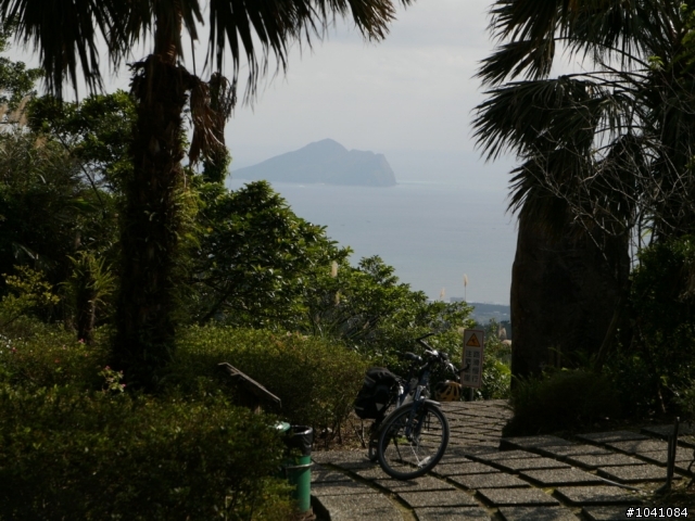 埔里->力行產業道路off road->褔壽山農場->梨山->宜蘭->台北