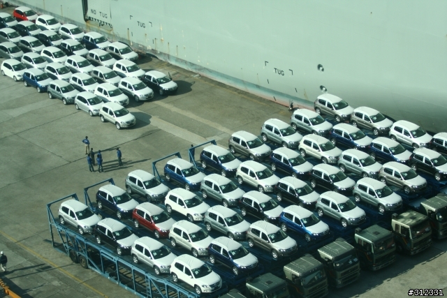 (SORRY!! 已上傳圖片)Passat CC  與Passat R36 與 TIGUAN已到港了