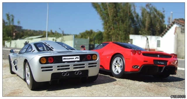 1:12 Ferrari ENZO & McLaren F1