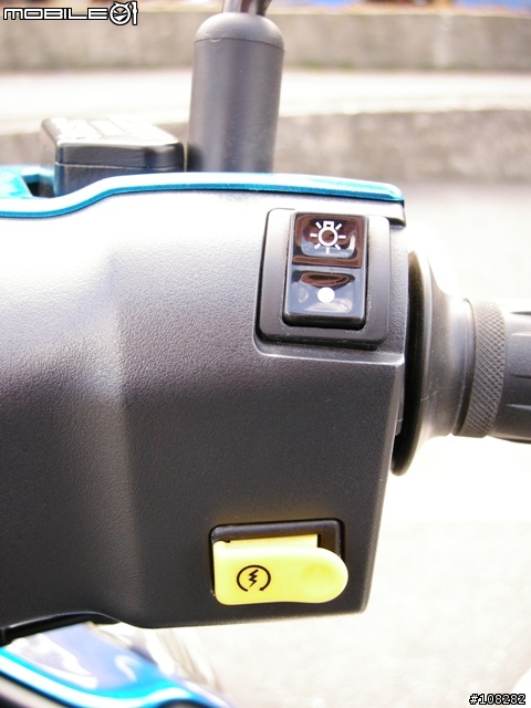 [分享][圖多]我的愛駒_ADDRESS V125G開箱!不定期更新~01/20大佳河濱公園訓車!