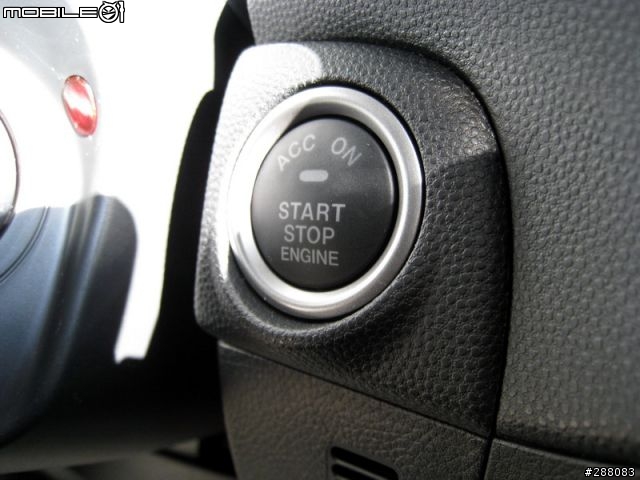 [2/8更新] [新增照片在57樓!]2010年式 MAZDA 3 5Dr/4Dr實車搶先看!!!