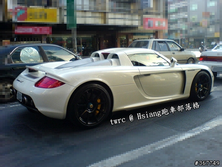 驚見保時捷旗艦白蛙王 Porsche Carrera GT