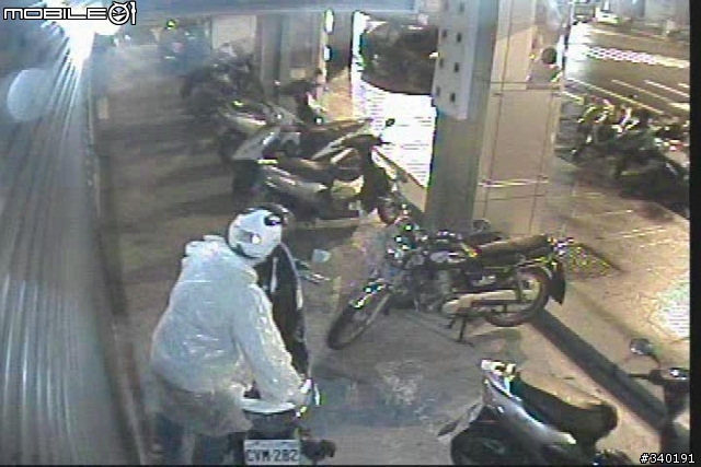 鎖上大鎖真的有用? 台北市羅斯福路六段治安真的很好? 防盜螺絲沒用?  報案沒用? 警察局對面偷兒無法無天!