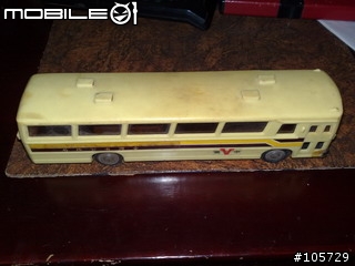 翻出來的小時候(20多年吧)玩具~這是福特的什麼車？