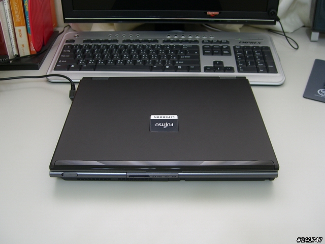 [分享] S2210TB 13吋4:3LCD 筆電外觀分享
