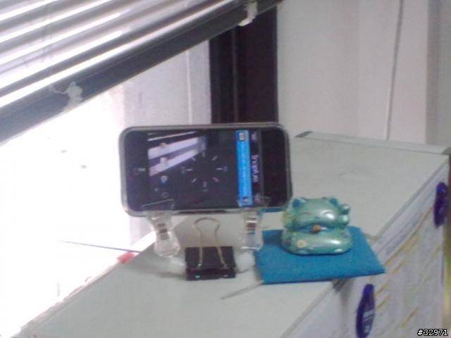 簡易IPhone Stand (照相腳架)