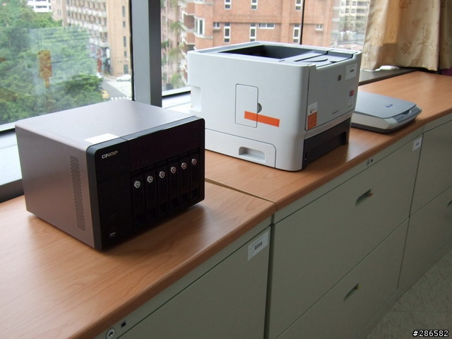 QNAP TS-639 Pro多功能NAS不專業開箱報告(附圖)