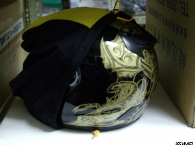[開箱] Scorpion exo-700 黑金蠍  (拍照技術差 傷眼請見諒 QQ)