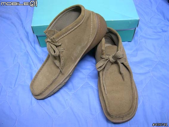 [分享] Clarks 麂皮袋鼠鞋