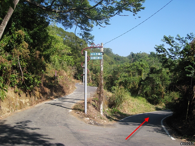 台中市 太原路→四方太子宮→北田產業道路→新社→中興嶺→連坑巷→中正露營區繞圈