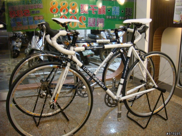 <分享LCR鋼管之美>09"LOUIS GARNEAU ...LCR~鋼管藍白雙駒