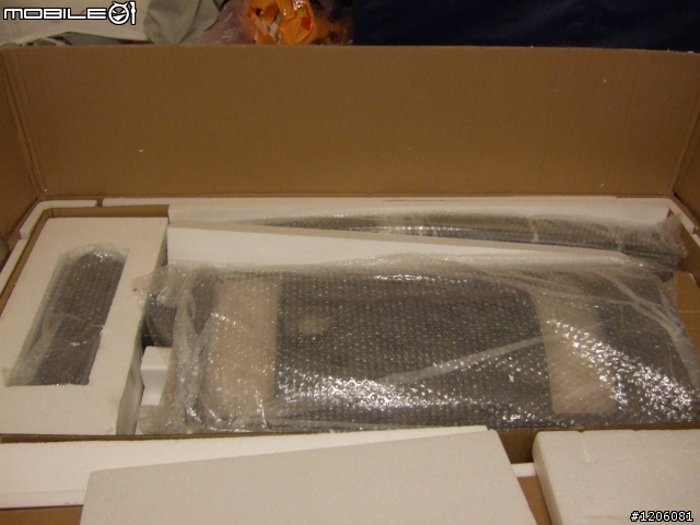(開箱文)(補上新圖LG45FD合體)高貴不貴 不用破壞牆壁打洞 高品質電視架