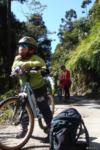 女王的第一次offroad，越嶺線浸林道
